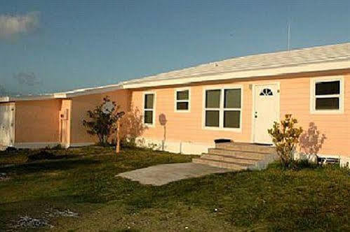 Pelican Beach Villas Marsh Harbour Exterior photo
