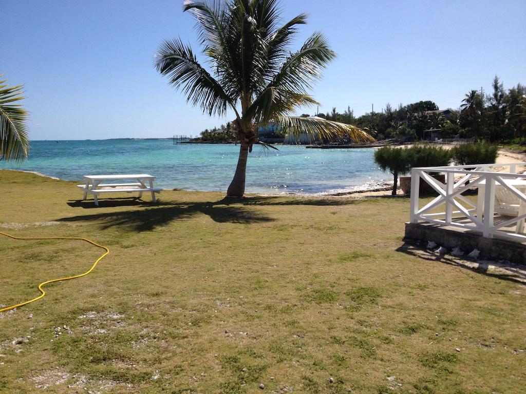 Pelican Beach Villas Marsh Harbour Exterior photo